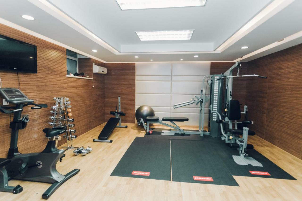 Soluxe Hotel อัลมาตี ภายนอก รูปภาพ